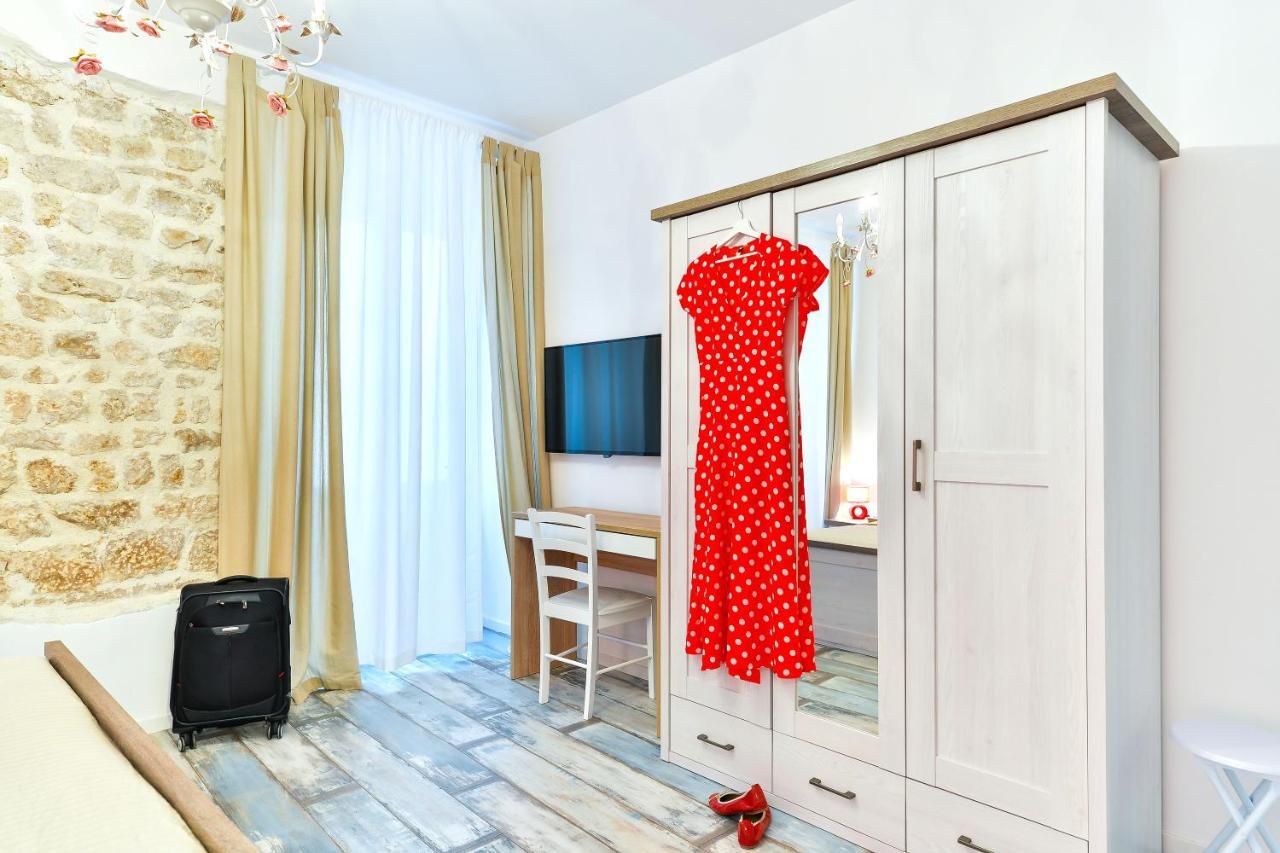Lanterna Rooms & Apartment Задар Экстерьер фото